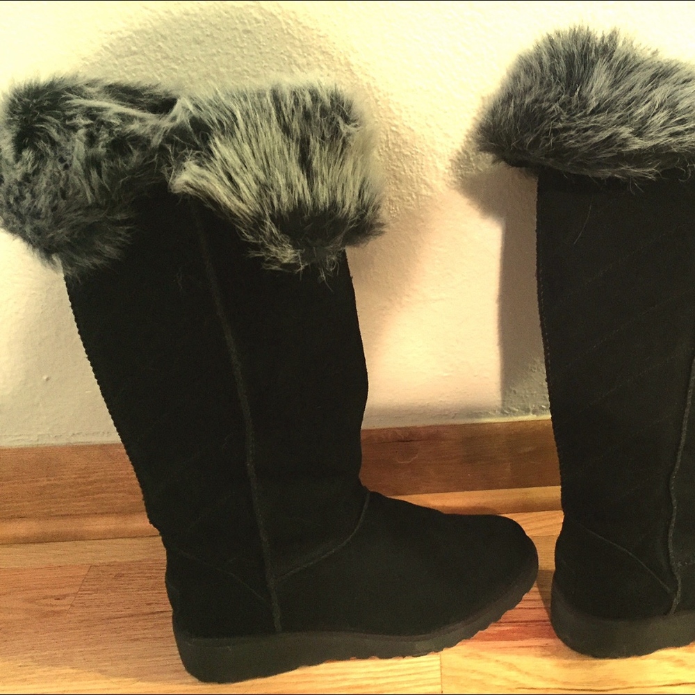 UGG tall, knee-high Rosalind boots size 7